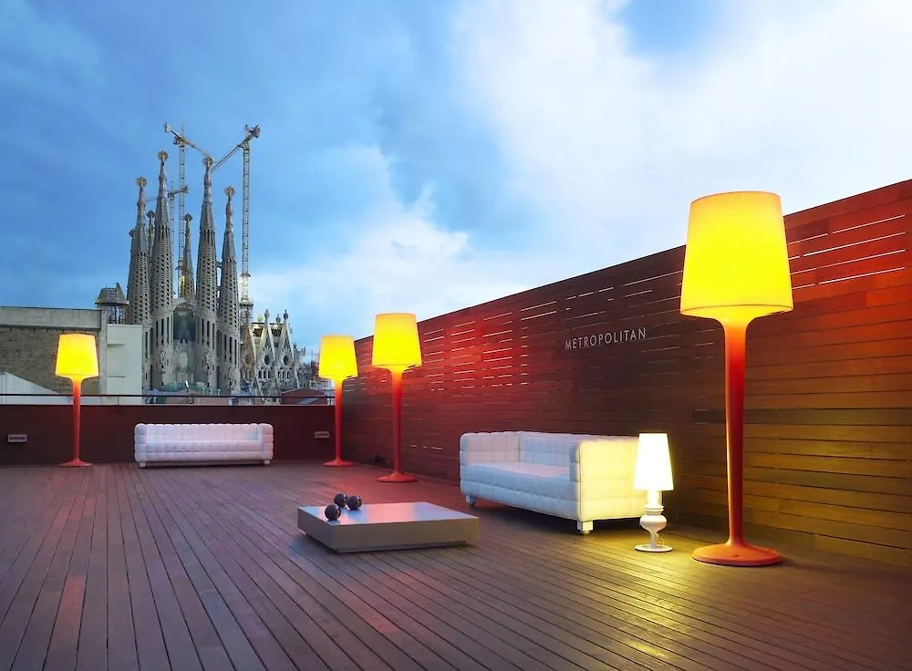 Metropolitan Sagrada Familia - Adults Only location